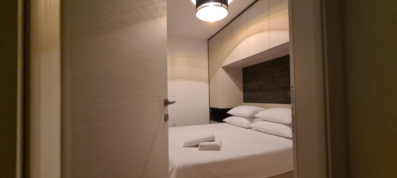 Penthouse Apartman Marcelina In Trogir Exterior photo